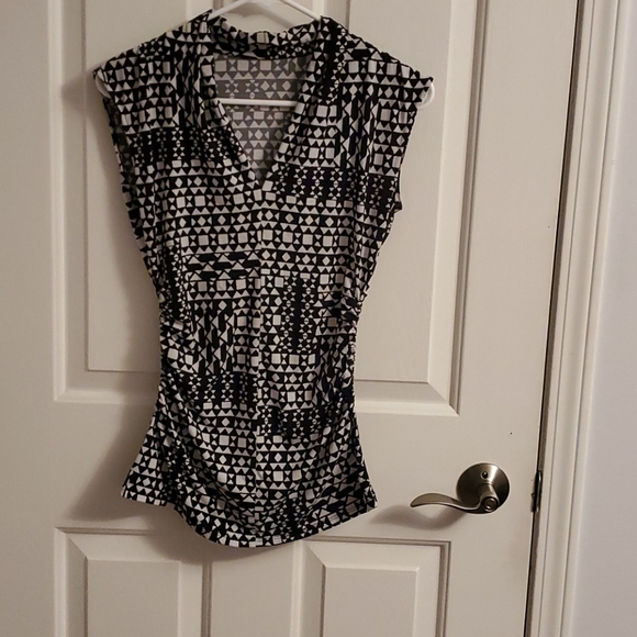 Top - Picture 1 of 1